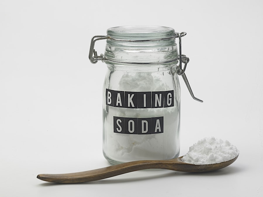 Picture of Baking Soda Used to Remove Paint Smell Fumes and Odors in the Housemin Axt